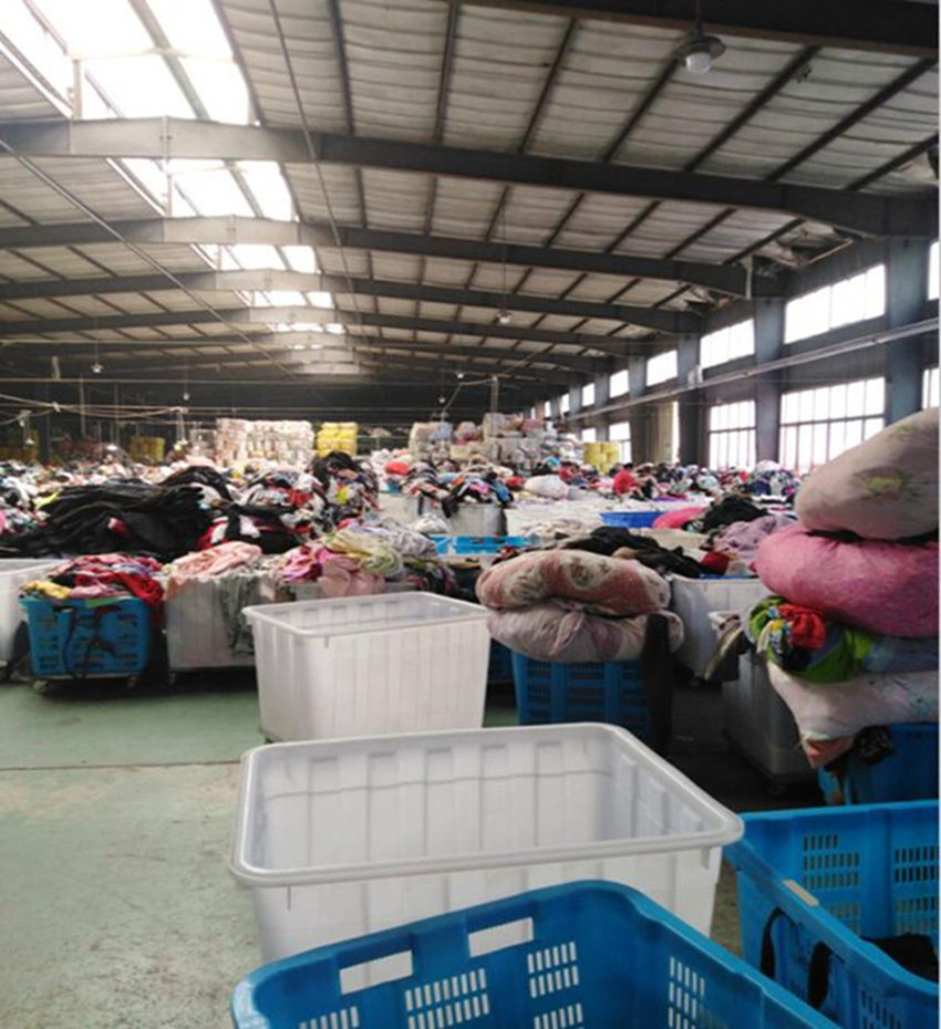 Grade AAA Used Clothing Factory Picture 6